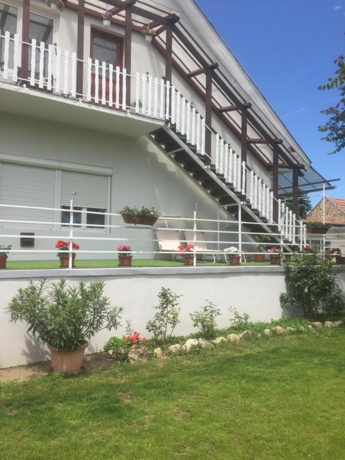 Lelle-Kert Apartman 01 Balatonlelle Dış mekan fotoğraf