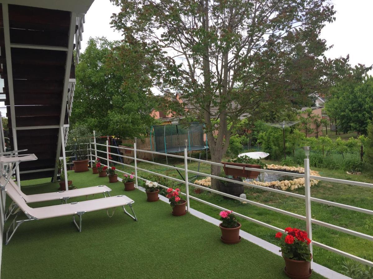 Lelle-Kert Apartman 01 Balatonlelle Dış mekan fotoğraf